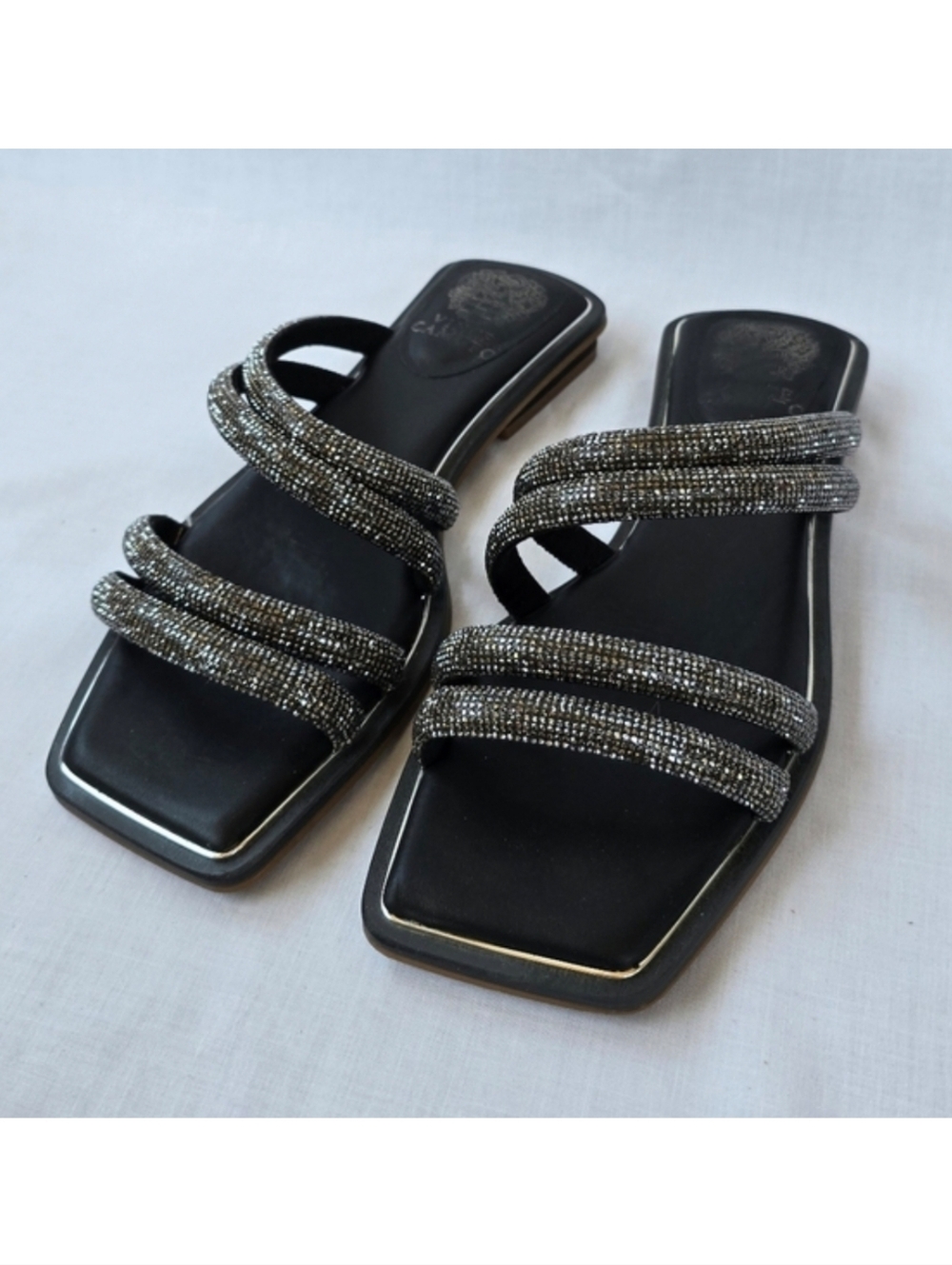 Vince Camuto▪️Peomi Crystal Sparkly Strap Sandal Slide in Black